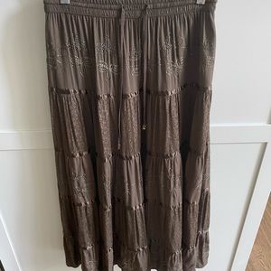Women skirt, brown color,size small.Fashion Bag Design.